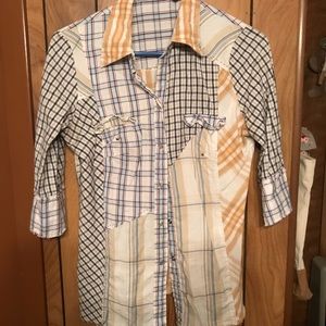 Pearl snap button up